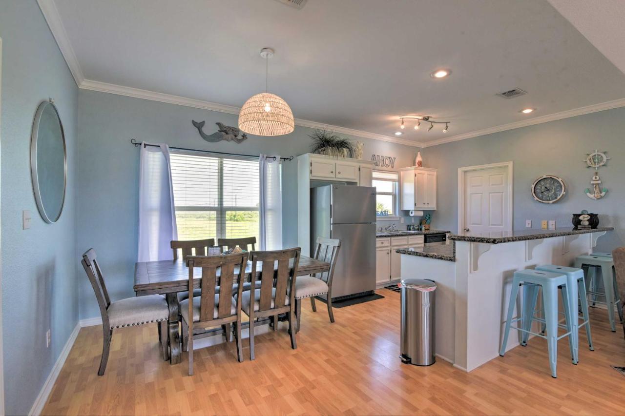 Villa Bright Crystal Beach House, Walk To Coast! Bolivar Peninsula Exterior foto