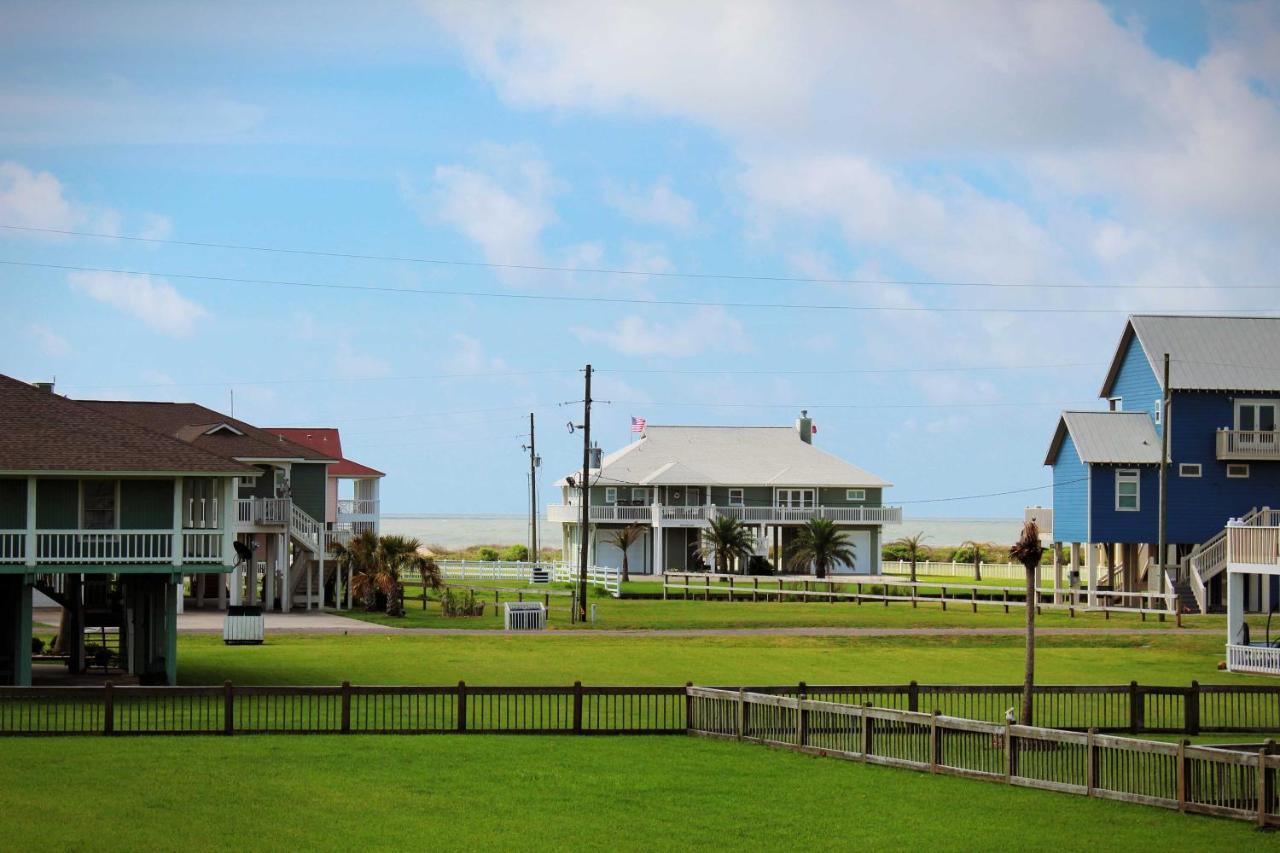 Villa Bright Crystal Beach House, Walk To Coast! Bolivar Peninsula Exterior foto